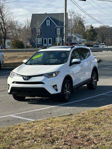 2018 Toyota RAV4 XLE AWD photo