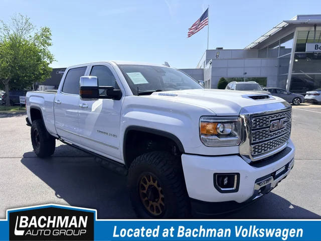 2019 GMC Sierra 2500HD Denali 4WD photo