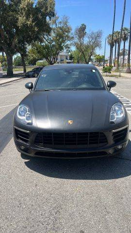 2018 Porsche Macan AWD photo