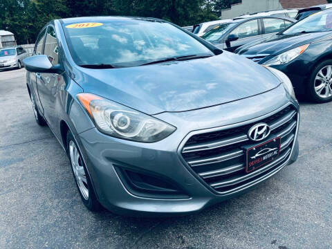 2017 Hyundai Elantra GT  FWD photo