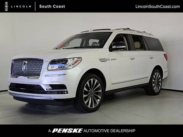 2018 Lincoln Navigator Select RWD photo