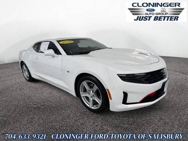 2019 Chevrolet Camaro 2LT RWD photo