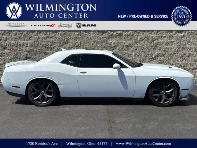 2019 Dodge Challenger SXT RWD photo