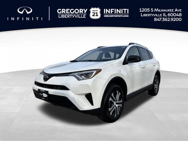 2018 Toyota RAV4 LE FWD photo