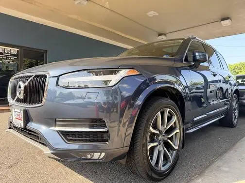 2019 Volvo XC90 Momentum AWD photo