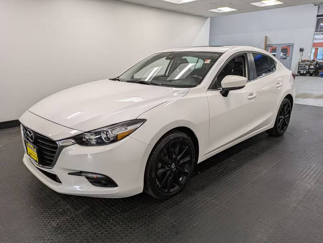 2018 Mazda 3 Touring FWD photo