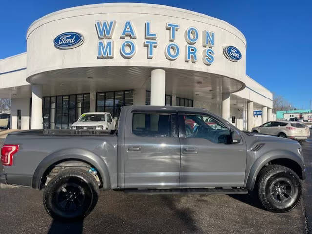 2018 Ford F-150 Raptor 4WD photo