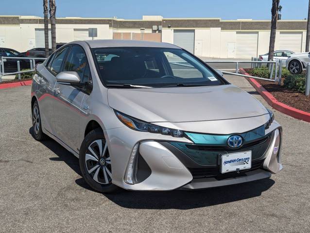 2018 Toyota Prius Prime Plus FWD photo