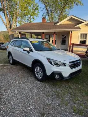2019 Subaru Outback Premium AWD photo