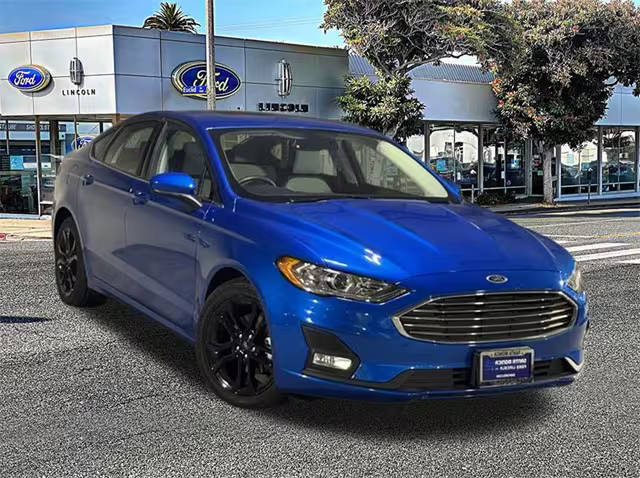 2019 Ford Fusion SE FWD photo