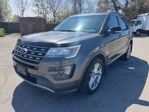 2016 Ford Explorer XLT 4WD photo