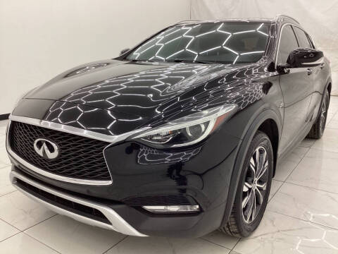 2018 Infiniti QX30 Premium AWD photo