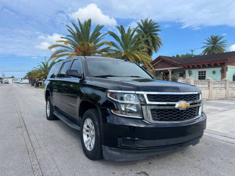 2018 Chevrolet Suburban LT RWD photo