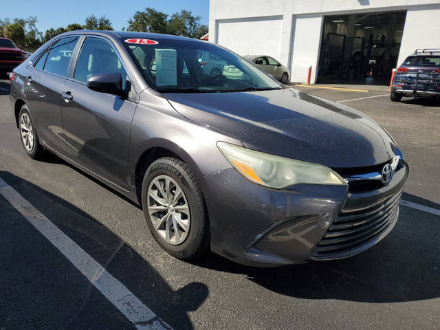 2015 Toyota Camry LE FWD photo