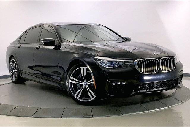 2019 BMW 7 Series 740i RWD photo