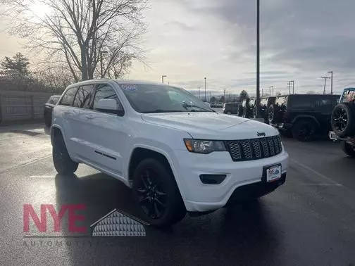 2019 Jeep Grand Cherokee Altitude 4WD photo