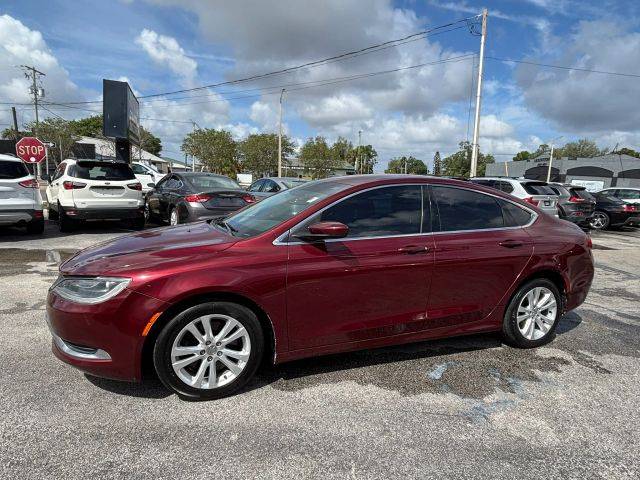 2016 Chrysler 200 Limited Platinum FWD photo