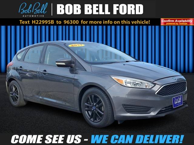 2017 Ford Focus SE FWD photo