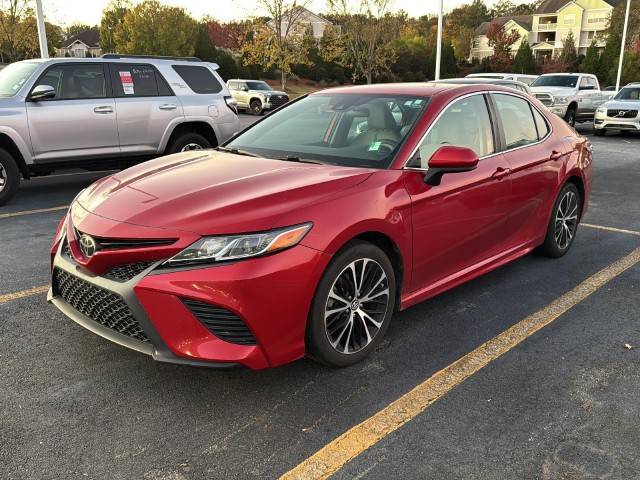 2019 Toyota Camry SE FWD photo