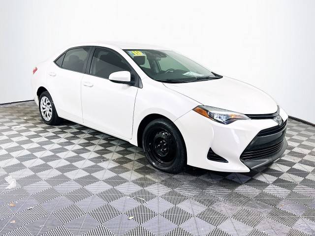 2019 Toyota Corolla LE FWD photo