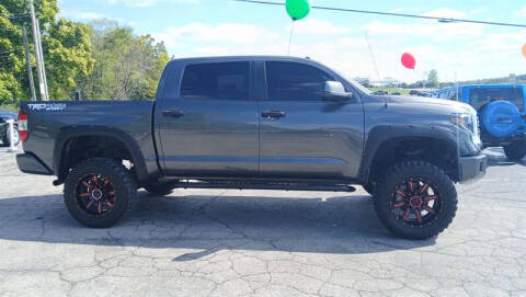 2019 Toyota Tundra SR5 4WD photo