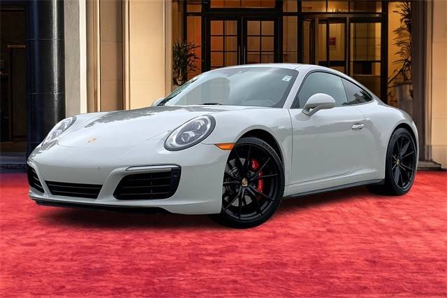 2019 Porsche 911 Carrera 4S AWD photo