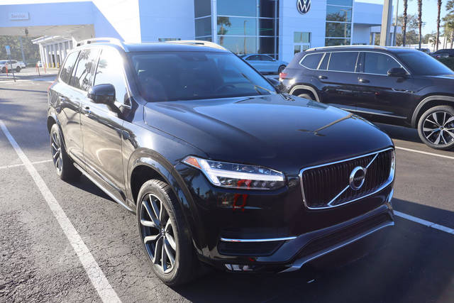 2019 Volvo XC90 Momentum AWD photo