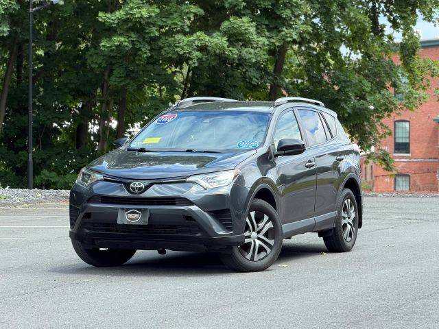 2018 Toyota RAV4 LE AWD photo