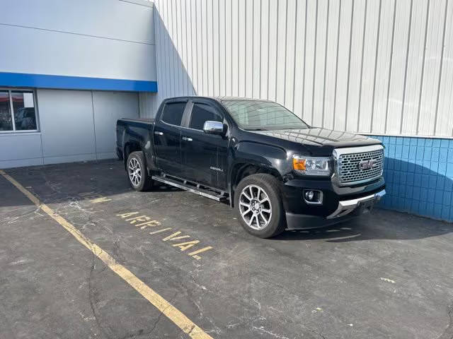 2019 GMC Canyon 4WD Denali 4WD photo