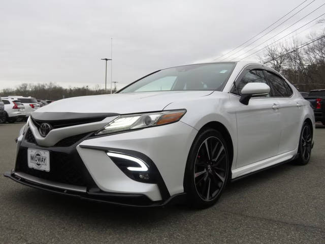 2019 Toyota Camry XSE FWD photo
