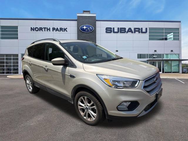 2018 Ford Escape SE FWD photo