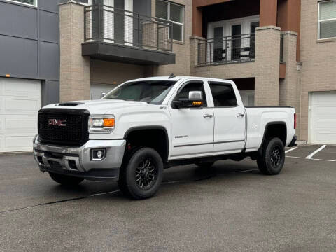 2019 GMC Sierra 2500HD SLT 4WD photo