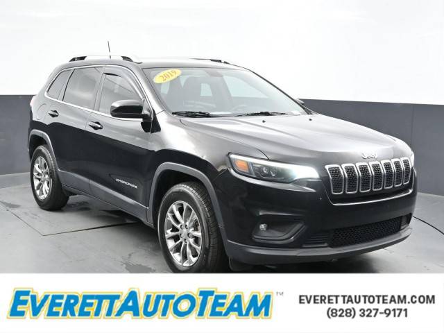 2019 Jeep Cherokee Latitude Plus 4WD photo