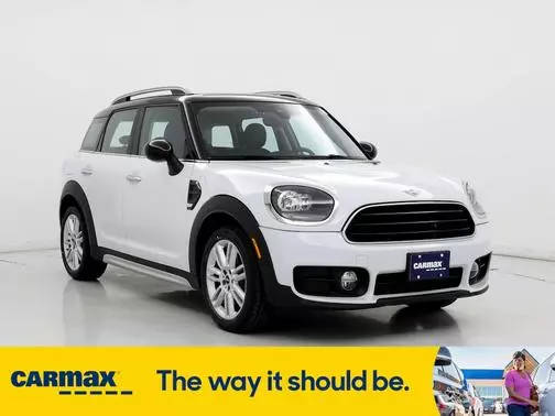 2019 MINI Countryman Cooper FWD photo