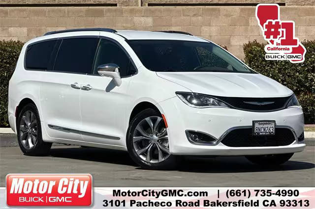 2019 Chrysler Pacifica Minivan Limited FWD photo