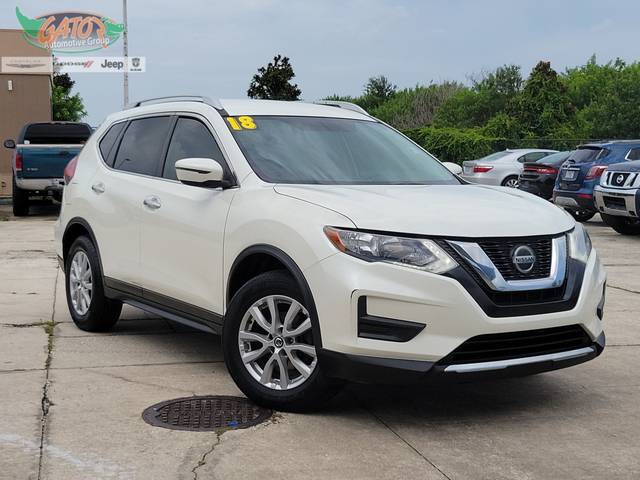 2018 Nissan Rogue SV FWD photo