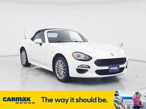 2019 FIAT 124 Spider Classica RWD photo