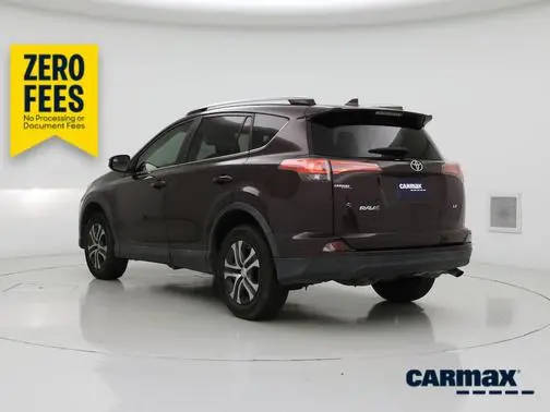 2018 Toyota RAV4 LE FWD photo