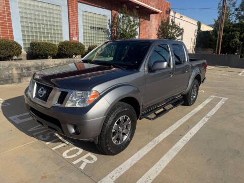 2018 Nissan Frontier PRO-4X 4WD photo