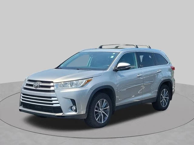 2019 Toyota Highlander XLE AWD photo