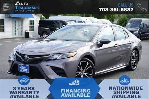 2019 Toyota Camry XLE FWD photo