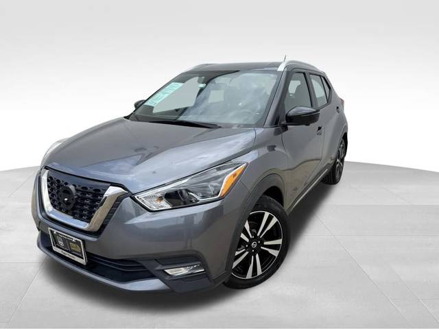 2018 Nissan Kicks SR FWD photo