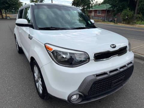 2015 Kia Soul + FWD photo
