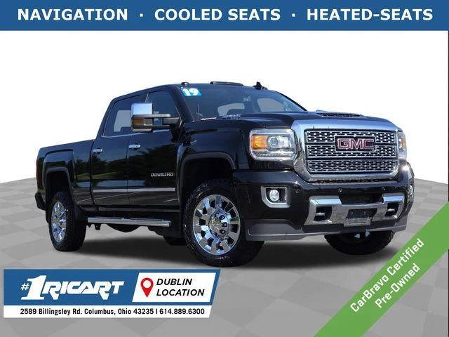 2019 GMC Sierra 2500HD Denali 4WD photo