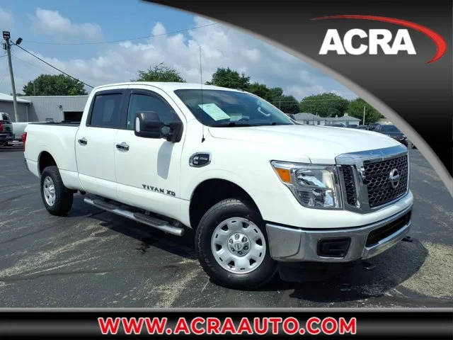 2018 Nissan Titan XD SV 4WD photo