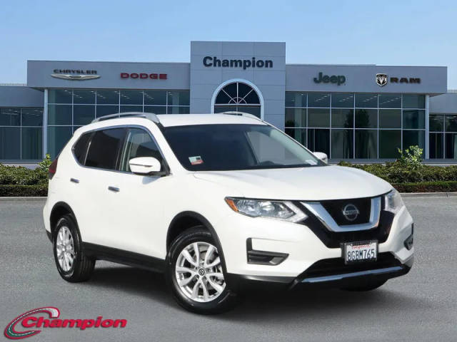 2018 Nissan Rogue SV FWD photo