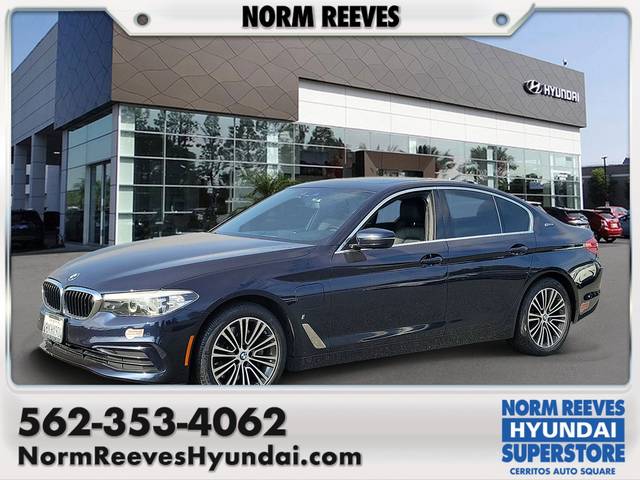 2019 BMW 5 Series 530e iPerformance RWD photo