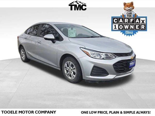 2019 Chevrolet Cruze LS FWD photo