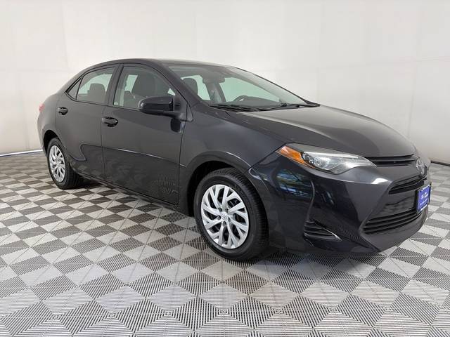 2019 Toyota Corolla LE FWD photo