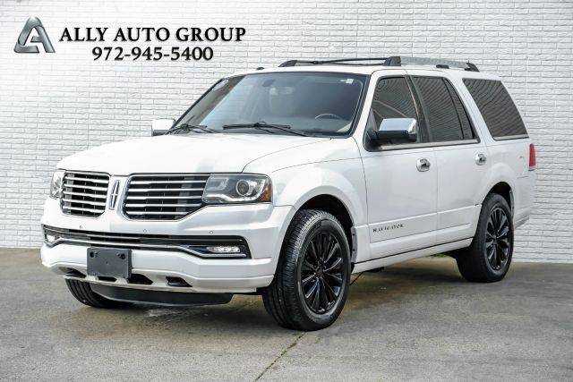 2015 Lincoln Navigator  RWD photo